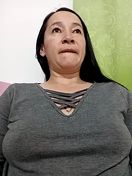 emilypoppy3 online show from 02-09-26, 08:57