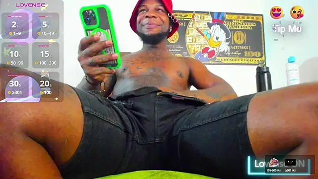 Snapshot of wotton_17 chatting on 03-11-25, 03:26 wotton 17 online show from 03-11-25, 03:26