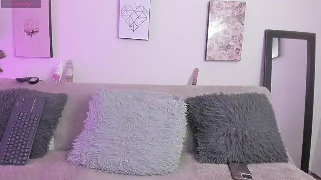 Snapshot of Murieel_69 chatting on 01-12-26, 07:19 Murieel 69 online show from 01-12-26, 07:19