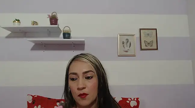 Snapshot of kimberlyvega chatting on 02-22-25, 06:41 kimberlyvega online show from 02-22-25, 06:41