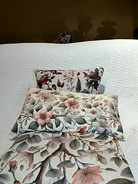 Melody87 online show from 11-20-25, 08:08