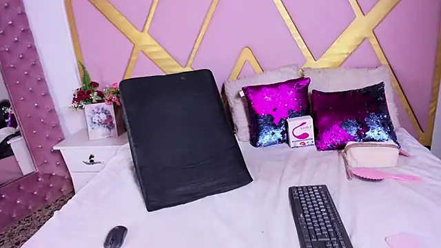 ShellbyDior online show from 03-03-26, 08:26