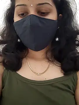 Snapshot of Angleannie chatting on 10-16-25, 04:02 Angleannie online show from 10-16-25, 04:02