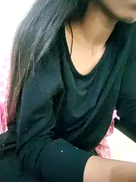 Snapshot of Kumkum_36 chatting on 01-18-25, 10:39 Kumkum 36 online show from 01-18-25, 10:39