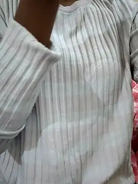 Snapshot of Kumkum_36 chatting on 01-31-25, 04:36 Kumkum 36 online show from 01-31-25, 04:36