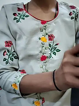 Snapshot of Kumkum_36 chatting on 02-09-25, 04:14 Kumkum 36 online show from 02-09-25, 04:14