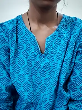 Snapshot of Kumkum_36 chatting on 02-16-25, 04:42 Kumkum 36 online show from 02-16-25, 04:42