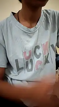 Snapshot of Kumkum_36 chatting on 02-21-25, 04:51 Kumkum 36 online show from 02-21-25, 04:51