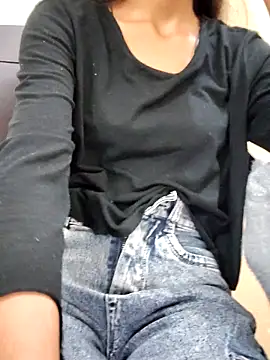 Snapshot of Kumkum_36 chatting on 02-28-25, 11:14 Kumkum 36 online show from 02-28-25, 11:14