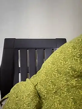 Snapshot of Kumkum_36 chatting on 03-16-25, 05:03 Kumkum 36 online show from 03-16-25, 05:03