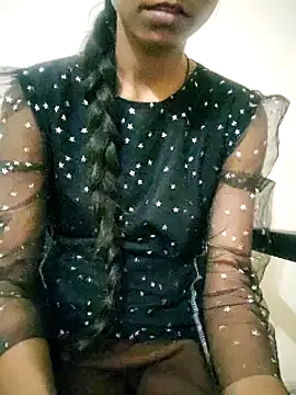 Snapshot of Kumkum_36 chatting on 03-17-25, 08:29 Kumkum 36 online show from 03-17-25, 08:29
