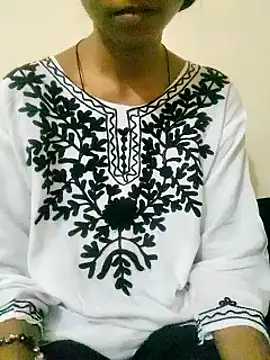 Snapshot of Kumkum_36 chatting on 03-18-25, 06:25 Kumkum 36 online show from 03-18-25, 06:25