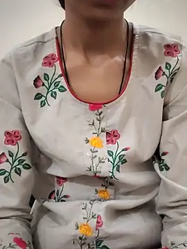 Snapshot of Kumkum_36 chatting on 03-21-25, 04:39 Kumkum 36 online show from 03-21-25, 04:39