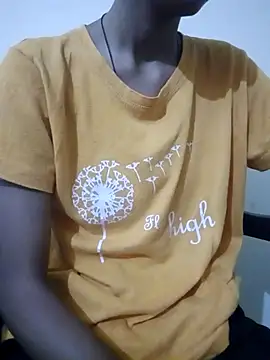 Snapshot of Kumkum_36 chatting on 09-11-25, 05:07 Kumkum 36 online show from 09-11-25, 05:07