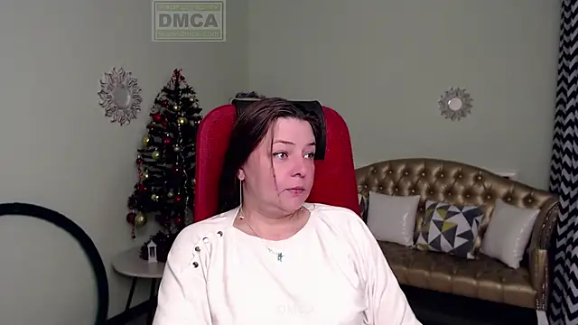 Snapshot of Lily_flower7 chatting on 12-26-24, 04:43 Lily flower7 online show from 12-26-24, 04:43