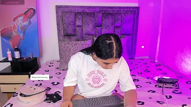 CandyRoxx1  online show from 03-23-26, 07:51