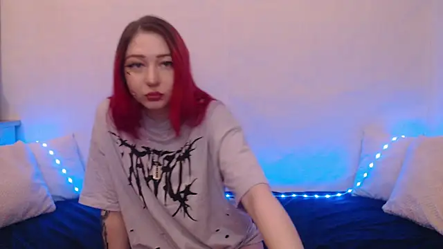 Snapshot of Emily_hardcore chatting on 02-05-25, 10:33 Emily hardcore online show from 02-05-25, 10:33