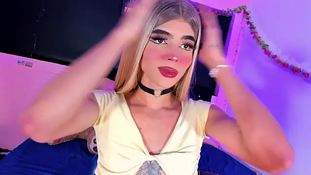 Snapshot of rosedewitt chatting on 03-13-25, 10:36 rosedewitt online show from 03-13-25, 10:36