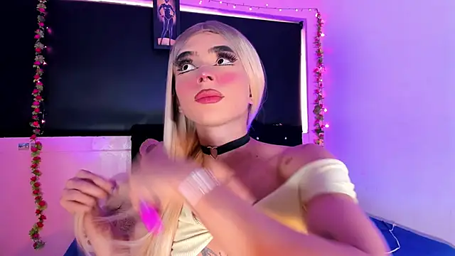 Snapshot of rosedewitt chatting on 03-13-25, 01:40 rosedewitt online show from 03-13-25, 01:40