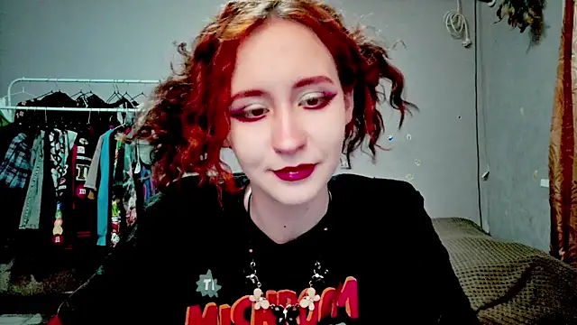 Snapshot of JoannaTompson chatting on 01-10-26, 02:30 JoannaTompson online show from 01-10-26, 02:30