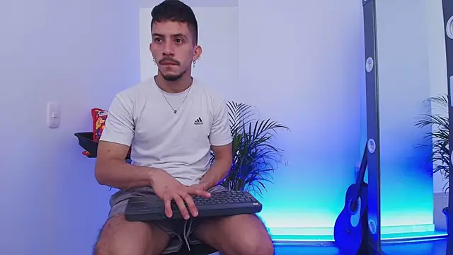 Aron-santoro online show from 11-07-25, 02:39