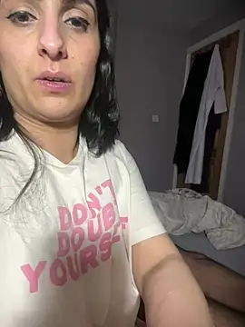 Snapshot of SEXY-ZENA chatting on 12-25-24, 01:10 SEXY-ZENA online show from 12-25-24, 01:10