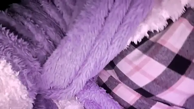 Snapshot of SEXY-ZENA chatting on 10-19-25, 01:17 SEXY-ZENA online show from 10-19-25, 01:17