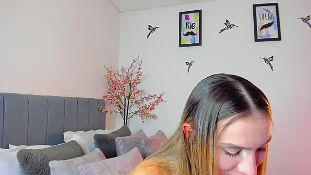 im sarah34 online show from 01-17-25, 03:23