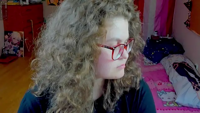 Snapshot of Sashy_Way chatting on 04-28-26, 04:01 Sashy Way online show from 04-28-26, 04:01