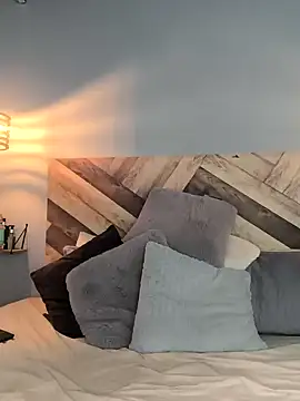 Snapshot of EmmilyBrant chatting on 12-31-24, 09:50 EmmilyBrant online show from 12-31-24, 09:50