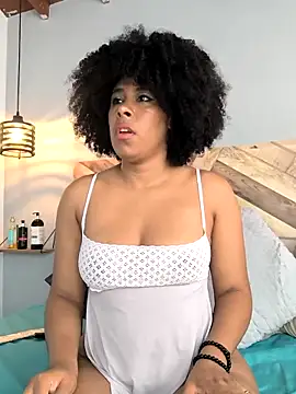 Snapshot of EmmilyBrant chatting on 02-16-25, 04:21 EmmilyBrant online show from 02-16-25, 04:21