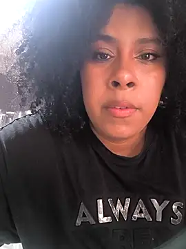 Snapshot of EmmilyBrant chatting on 03-13-25, 01:07 EmmilyBrant online show from 03-13-25, 01:07