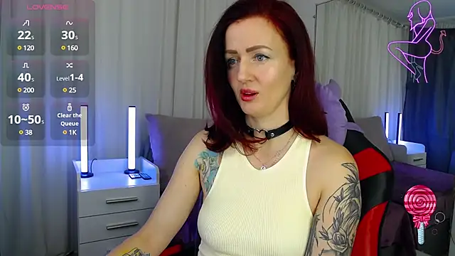 ElisaJane online show from 12-28-24, 08:25