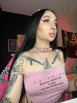 Molly  Moon online show from 12-11-24, 11:41