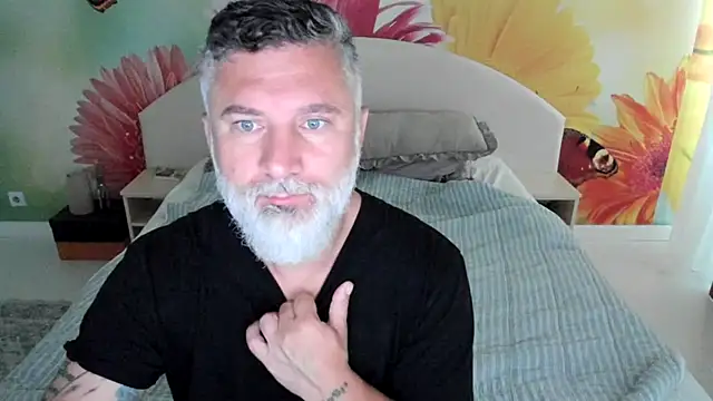 BlowMyXXL online show from 11-30-25, 06:50