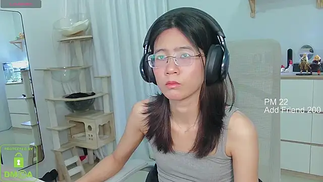 littlemiilk online show from 10-10-25, 08:57