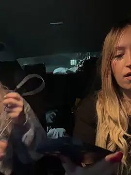 MerlinDave online show from 12-26-24, 01:18