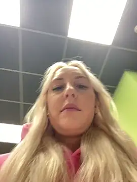 MerlinDave online show from 09-22-25, 02:13