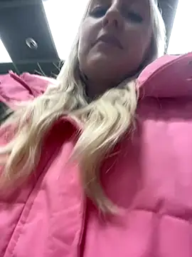 MerlinDave online show from 10-06-25, 01:36