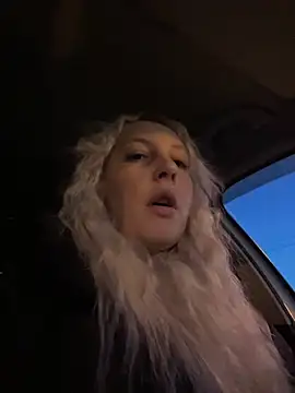 Snapshot of MerlinDave chatting on 01-11-26, 02:05 MerlinDave online show from 01-11-26, 02:05