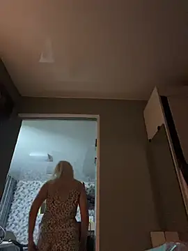 Snapshot of MerlinDave chatting on 02-25-26, 01:04 MerlinDave online show from 02-25-26, 01:04