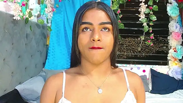 Karly coffe online show from 11-18-25, 01:22