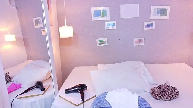 Snapshot of Cuckold_lover69 chatting on 12-02-25, 01:50 Cuckold lover69 online show from 12-02-25, 01:50