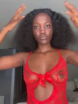 Snapshot of Fanclubbbbb chatting on 09-18-25, 05:42 Fanclubbbbb online show from 09-18-25, 05:42