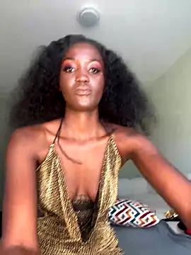 Snapshot of Fanclubbbbb chatting on 10-12-25, 06:34 Fanclubbbbb online show from 10-12-25, 06:34