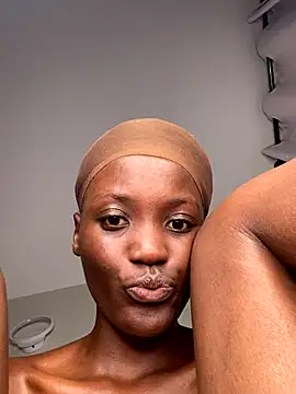 Fanclubbbbb online show from 11-02-25, 09:28