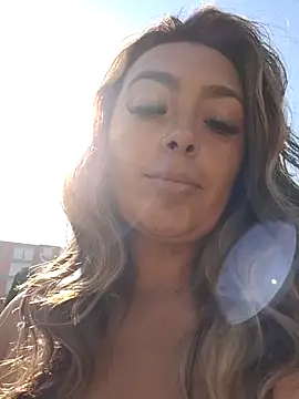 lauramcdowell1 online show from 01-16-25, 01:58