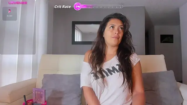 lauramcdowell1 online show from 07-25-26, 12:14