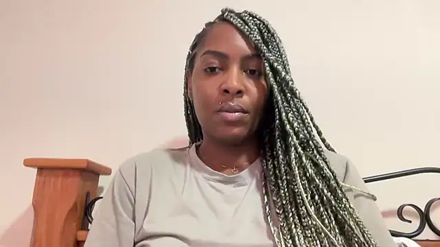 marisilva br online show from 10-16-25, 04:19