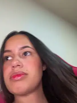 Snapshot of Monica_Pimentinha_ chatting on 02-05-25, 01:11 Monica Pimentinha  online show from 02-05-25, 01:11